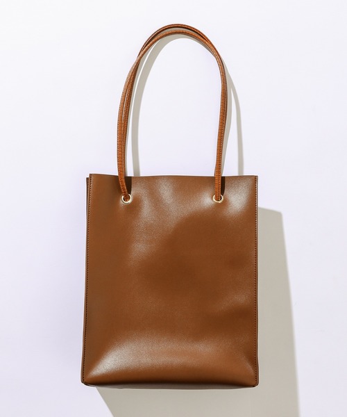 natural couture(ナチュラルクチュール)の「チェーンポシェット付きトート(トートバッグ・レディース・ブラック/ブラウン/オフホワイト・FREE)」の6枚目の写真