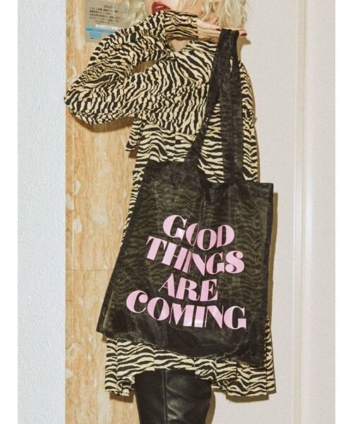 jouetie（ジュエティ）の「プリーツコンビトートバッグ（トートバッグ・レディース・ブラック/オフホワイト/ラベンダー/その他1・FREE）」の2枚目の写真