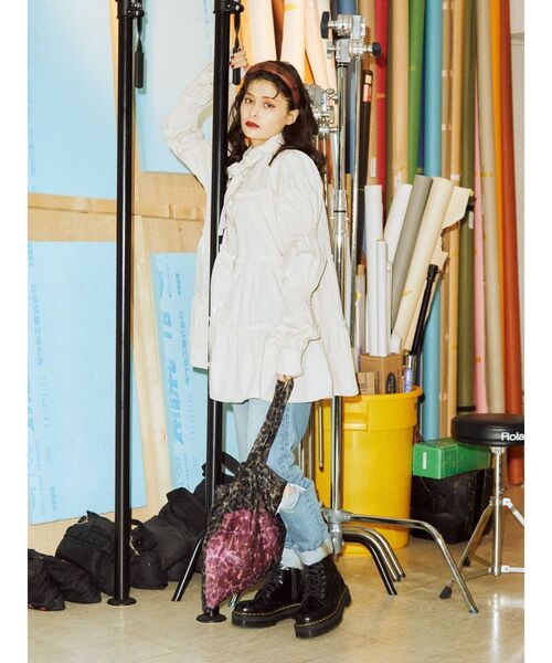 jouetie（ジュエティ）の「プリーツコンビトートバッグ（トートバッグ・レディース・ブラック/オフホワイト/ラベンダー/その他1・FREE）」の7枚目の写真