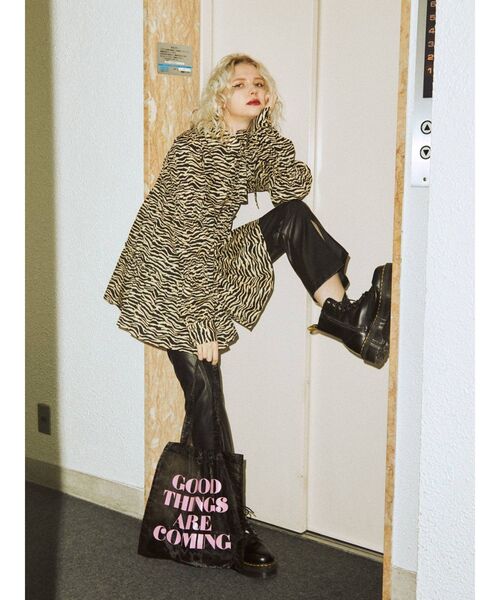 jouetie（ジュエティ）の「プリーツコンビトートバッグ（トートバッグ・レディース・ブラック/オフホワイト/ラベンダー/その他1・FREE）」の14枚目の写真