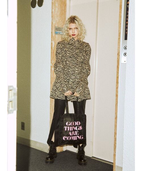 jouetie（ジュエティ）の「プリーツコンビトートバッグ（トートバッグ・レディース・ブラック/オフホワイト/ラベンダー/その他1・FREE）」の15枚目の写真