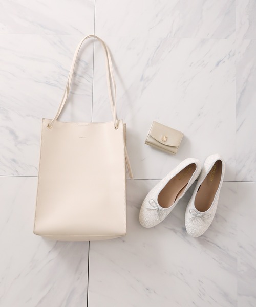 one after another NICE CLAUP（ワンアフターアナザーナイスクラップ）の「ヒールアップバレエシューズ（バレエシューズ・レディース・レッド/ゴールド/ホワイト系その他・SMALL/MEDIUM/LARGE）」の7枚目の写真