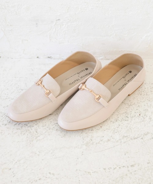 ORiental TRaffic（オリエンタルトラフィック）の「ORiental TRaffic ビットローファー ＊（ローファー・レディース・ブラック/ベージュ/アイボリー・SMALL/MEDIUM/LARGE）」の2枚目の写真