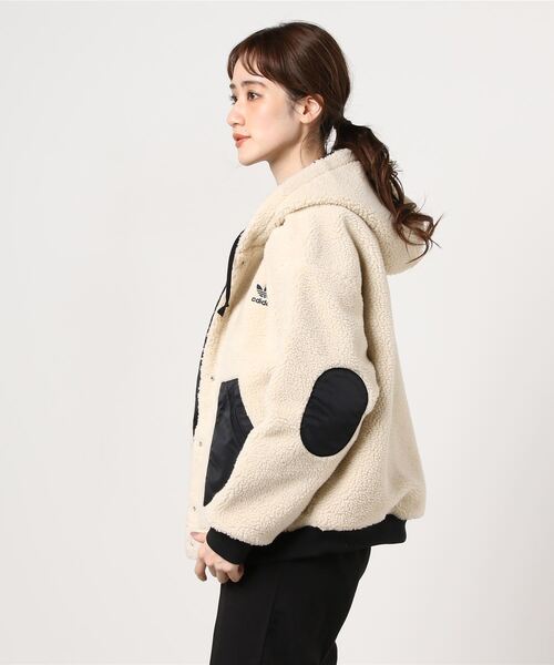 adidas（アディダス）の「シェルパ ジャケット [SHERPA JACKET