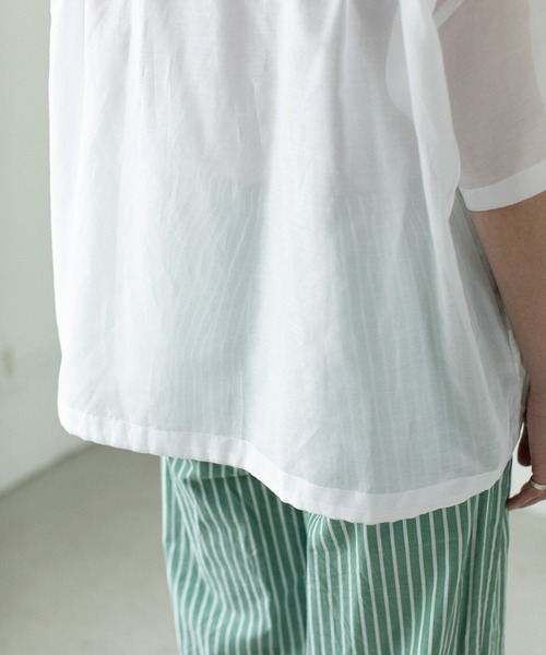 audrey and john wad(オードリーアンドジョンワッド)の「コットンシルクシアーオーバーサイズシャツ(シャツ/ブラウス・レディース・ホワイト/ナチュラル・マルチサイズ)」の5枚目の写真