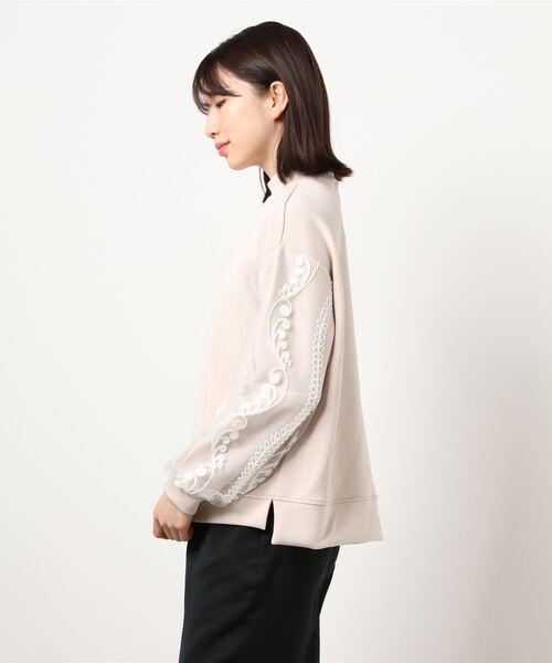 Bou Jeloud（ブージュルード）の「ライトダンボール袖レーストップス（スウェット・レディース・ホワイト/ライトグレー/ブラック・FREE）」の7枚目の写真