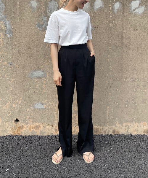 ENOF（イナフ）の「T SHIRT（Tシャツ/カットソー・レディース・ホワイト/ブラック/ベージュ・S/M）」の4枚目の写真