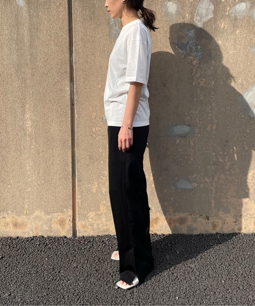 ENOF（イナフ）の「T SHIRT（Tシャツ/カットソー・レディース・ホワイト/ブラック/ベージュ・S/M）」の13枚目の写真