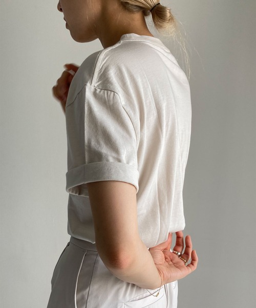 ENOF（イナフ）の「T SHIRT（Tシャツ/カットソー・レディース・ホワイト/ブラック/ベージュ・S/M）」の9枚目の写真