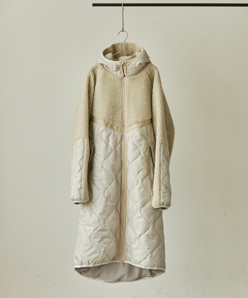 audrey and john wad（オードリーアンドジョンワッド）の「【Audrey and John Wad】ボア×中綿キルトフード付ロングコート（その他アウター・レディース・ブラック/ダークブラウン/ブラウン/グレイッシュベージュ・S/M）」の4枚目の写真