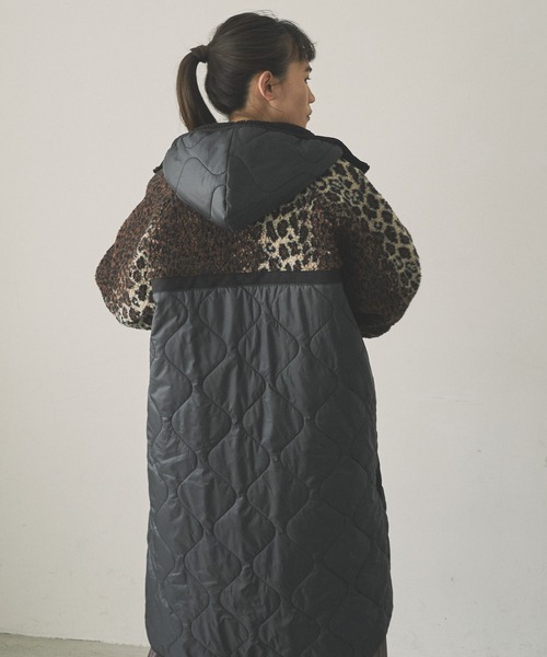 audrey and john wad（オードリーアンドジョンワッド）の「【Audrey and John Wad】ボア×中綿キルトフード付ロングコート（その他アウター・レディース・ブラック/ダークブラウン/ブラウン/グレイッシュベージュ・S/M）」の9枚目の写真