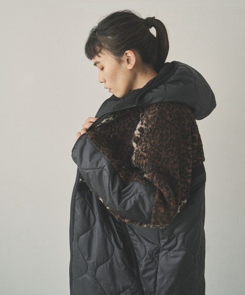 audrey and john wad（オードリーアンドジョンワッド）の「【Audrey and John Wad】ボア×中綿キルトフード付ロングコート（その他アウター・レディース・ブラック/ダークブラウン/ブラウン/グレイッシュベージュ・S/M）」の13枚目の写真