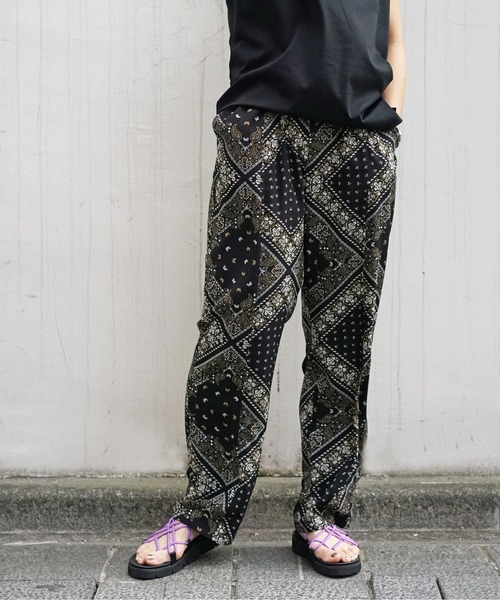 DROIT BELLO（ドロイトベロ）の「DROIT BELLO（ドロイトベロ）プリントイージーパンツ（その他パンツ・レディース・ブラック/ベージュ・FREE）」の2枚目の写真