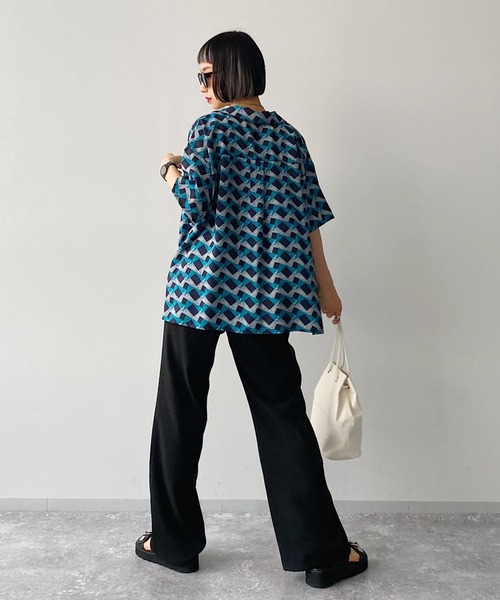 PAGEBOY（ページボーイ）の「モードジオメトリックシャツ（シャツ/ブラウス・レディース・ブルー系その他/ピンク系その他・FREE）」の21枚目の写真