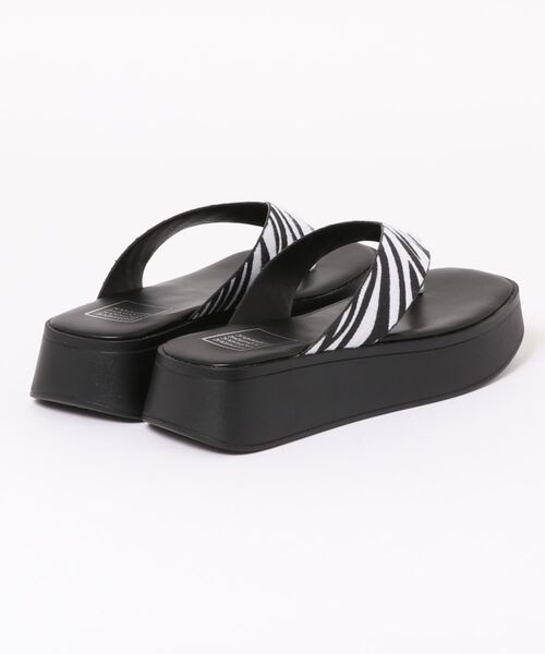 SPINNS（スピンズ）の「フェイクレザートング厚底サンダル（サンダル・レディース・ブラック/ブラウン/ゼブラ・S/M/L）」の17枚目の写真