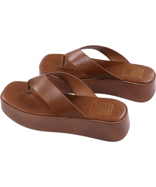 SPINNS（スピンズ）の「フェイクレザートング厚底サンダル（サンダル・レディース・ブラック/ブラウン/ゼブラ・S/M/L）」の8枚目の写真