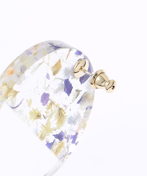 ANEVER（アンエバー）の「BIG CIRCLE ピアス（ピアス（両耳用）・レディース・ホワイト系/ホワイト系1・F）」の7枚目の写真