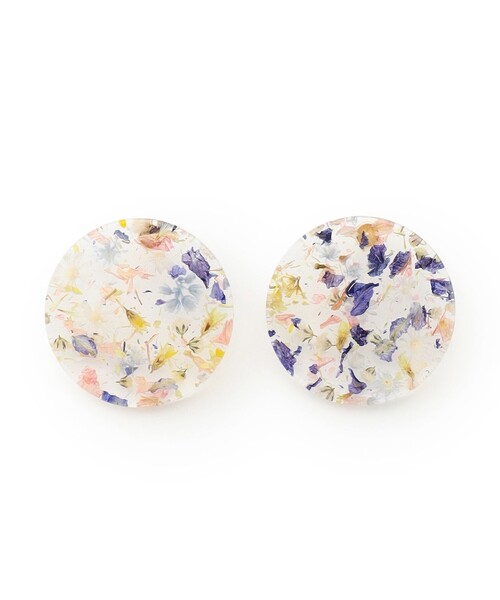 ANEVER（アンエバー）の「BIG CIRCLE ピアス（ピアス（両耳用）・レディース・ホワイト系/ホワイト系1・F）」の3枚目の写真