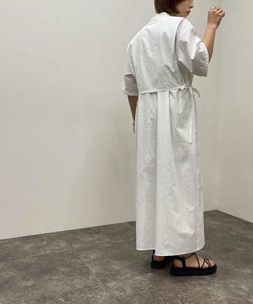apres jour mignon（アプレジュールミニョン）の「ドレスデザインシャツワンピース 【ZOZOTOWN限定アイテム】（ワンピース・レディース・オフホワイト/ブラック・X-LARGE/フリー）」の14枚目の写真