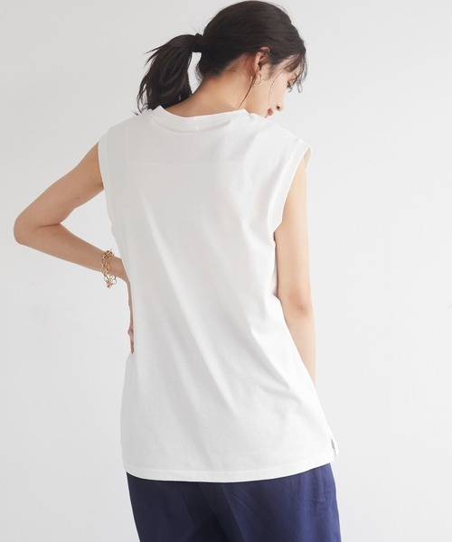 CRAFT STANDARD BOUTIQUE（クラフトスタンダードブティック）の「スリーブレスプルオーバー　＊（Tシャツ/カットソー・レディース・チャコールグレー/ブラウン/オフホワイト/ブルー・FREE）」の6枚目の写真