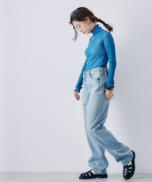 toucher du brise(トゥシェドブリーズ)の「透け感がポイント シアートップス(Tシャツ/カットソー・レディース・ブルー/ベージュ/ブラック/ブラウン/パープル/グレー・M)」の10枚目の写真