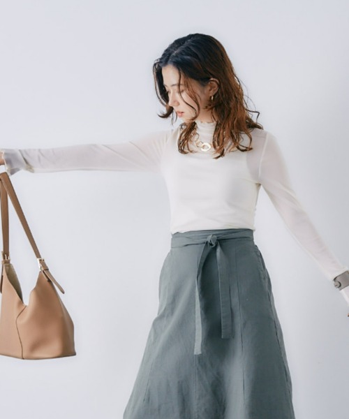 toucher du brise(トゥシェドブリーズ)の「透け感がポイント シアートップス(Tシャツ/カットソー・レディース・ブルー/ベージュ/ブラック/ブラウン/パープル/グレー・M)」の20枚目の写真