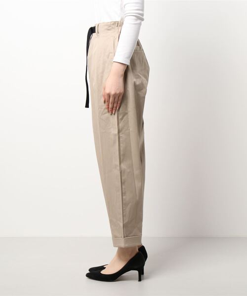 NICOLE CLUB（ニコル　クラブ）の「【NICOLE CLUB】配色ベルト付きタックパンツ（その他パンツ・レディース・ブラック/ベージュ/グレー系その他/ブラウン系その他・MEDIUM）」の5枚目の写真