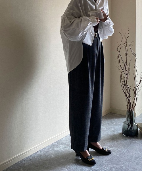 NICOLE CLUB（ニコル　クラブ）の「【NICOLE CLUB】配色ベルト付きタックパンツ（その他パンツ・レディース・ブラック/ベージュ/グレー系その他/ブラウン系その他・MEDIUM）」の3枚目の写真