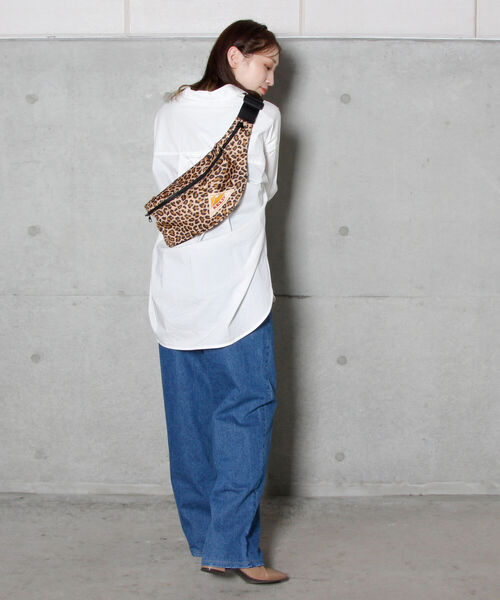 FREDY&GLOSTER（フレディアンドグロスター）の「【KELTY/ケルティ】DPミニファニーバッグ Leo（ショルダーバッグ・レディース・ベージュ系その他・FREE）」の11枚目の写真