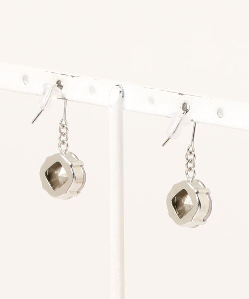 tone(トーン)の「【Le soleil】一粒の輝き スワロフスキーピアス(MA)(ピアス(両耳用)・レディース・その他/その他3/その他1/その他2・FREE)」の5枚目の写真