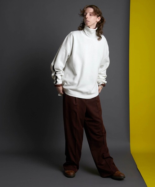 ENDER PRODUCTS（エンダープロダクツ）の「オーバーサイズ ミラノリブ ラインスリーブ タートルネックニット 【ENDER PRODUCTS/エンダープロダクツ】（ニット/セーター・メンズ・ホワイト/ブラック/グレイッシュベージュ/ベージュ系その他/オレンジ・M/L）」の10枚目の写真