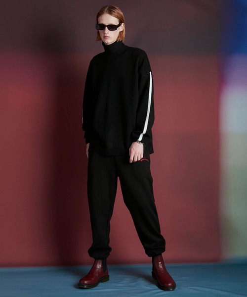 ENDER PRODUCTS（エンダープロダクツ）の「オーバーサイズ ミラノリブ ラインスリーブ タートルネックニット 【ENDER PRODUCTS/エンダープロダクツ】（ニット/セーター・メンズ・ホワイト/ブラック/グレイッシュベージュ/ベージュ系その他/オレンジ・M/L）」の6枚目の写真