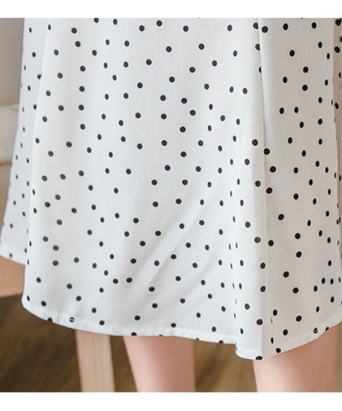 yuue' ( wear )(ユーイ)の「ミディアム丈ドット柄スカート(スカート・レディース・ホワイト/ブラック・SMALL/LARGE/MEDIUM/MIDIUM)」の12枚目の写真