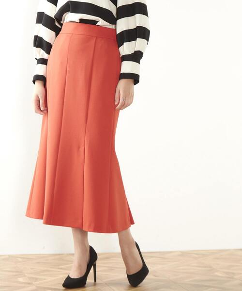 Tiara（ティアラ）の「マーメイドタックスカート（スカート・レディース・ブラック/レッド/アイボリー・S/M）」の3枚目の写真