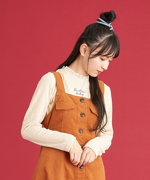 Lindsay(リンジィ)の「ふくれジャガードチビフリルネックTシャツ(Tシャツ/カットソー・キッズ・ブラック/アイボリー・L/M)」の1枚目の写真