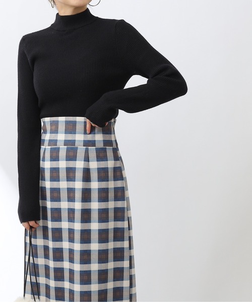 COLONY 2139(コロニートゥーワンスリーナイン)の「リサイクルポリPBTニット(ハイネック)(ニット/セーター・レディース・アイボリー/グリーン/ブラック/ブルー/グレー/ピンク・MEDIUM/LARGE)」の9枚目の写真