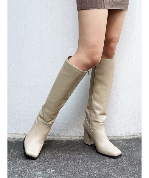 ENVYM（アンビー）の「スクエアトゥロングＢＯＯＴＳ（ブーツ・レディース・ブラック/ベージュ/パイソン・23.5/24.5/22.5）」の11枚目の写真