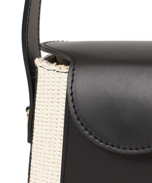 Ray BEAMS（レイビームス）の「LAURA DI MAGGIO / レザー コンビ バッグ（トートバッグ・レディース・ブラウン/ブラック・ONE SIZE）」の8枚目の写真