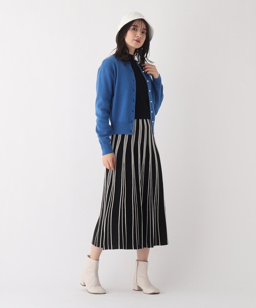 AG by aquagirl（エージーバイアクアガール）の「◆パール調ボタンクルーネックカーディガン【WEB限定サイズ】（カーディガン/ボレロ・レディース・ブルー/ブラック/ダークグリーン/ブラック系2/オレンジ・38/36/40）」の18枚目の写真