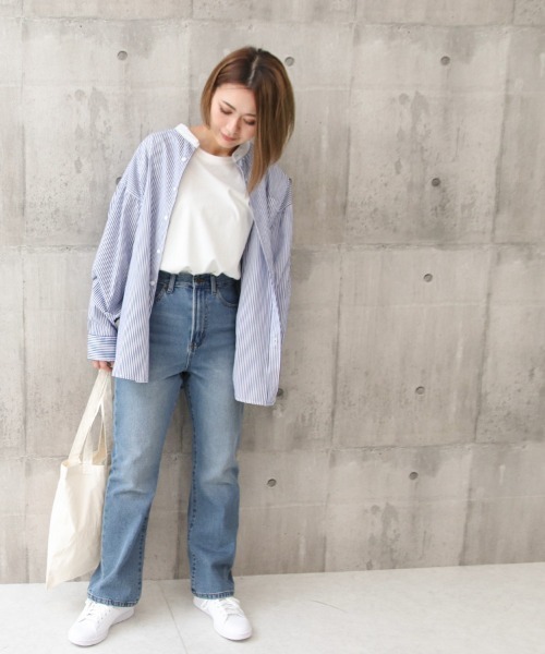 Social GIRL(ソーシャルガール)の「ハイウエストストレートデニムジーンズ(デニムパンツ・レディース・インディゴブルー/ブルー・M/L)」の19枚目の写真