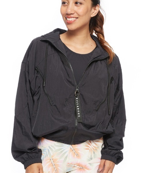 Billabong レディース Dolman Billabong ビラボン のブルゾン Billabong Short ジャケット アウター ビラボンナイロンジャケット ブルゾン 22年春夏モデル 22年春夏モデル Jacket Billabong ビラボン のファッション トレーニングジップジャケット