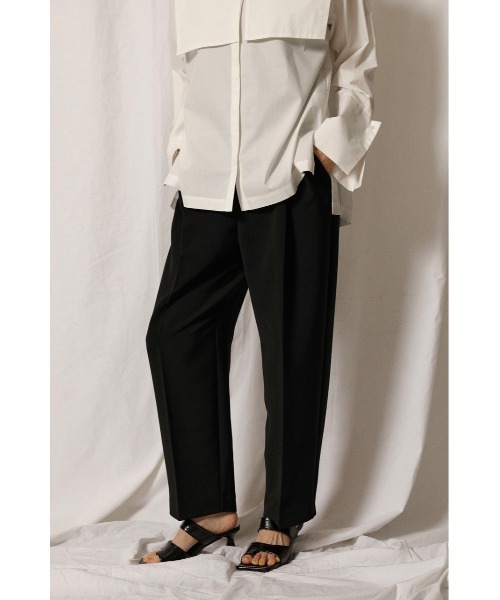 crie conforto（クリーコンフォルト）の「ボックスタックテーパードパンツ（スラックス・レディース・ピンク/ブラック・MEDIUM/SMALL）」の5枚目の写真