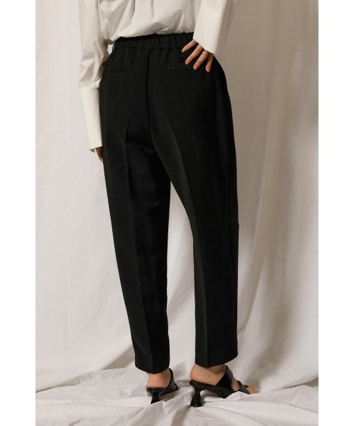 crie conforto（クリーコンフォルト）の「ボックスタックテーパードパンツ（スラックス・レディース・ピンク/ブラック・MEDIUM/SMALL）」の8枚目の写真