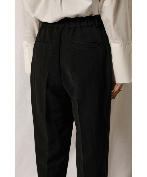 crie conforto（クリーコンフォルト）の「ボックスタックテーパードパンツ（スラックス・レディース・ピンク/ブラック・MEDIUM/SMALL）」の10枚目の写真