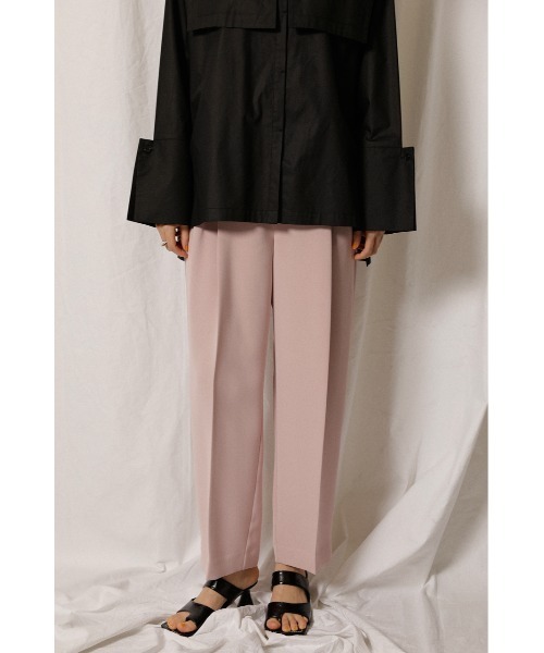 crie conforto（クリーコンフォルト）の「ボックスタックテーパードパンツ（スラックス・レディース・ピンク/ブラック・MEDIUM/SMALL）」の14枚目の写真