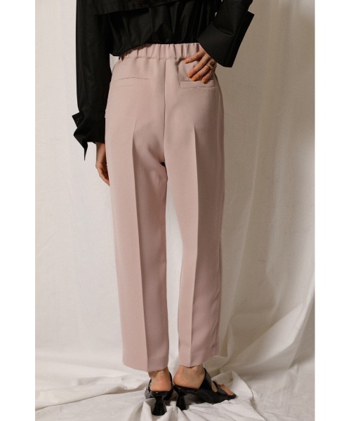 crie conforto（クリーコンフォルト）の「ボックスタックテーパードパンツ（スラックス・レディース・ピンク/ブラック・MEDIUM/SMALL）」の16枚目の写真