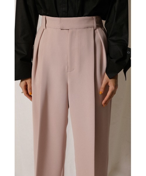 crie conforto（クリーコンフォルト）の「ボックスタックテーパードパンツ（スラックス・レディース・ピンク/ブラック・MEDIUM/SMALL）」の17枚目の写真