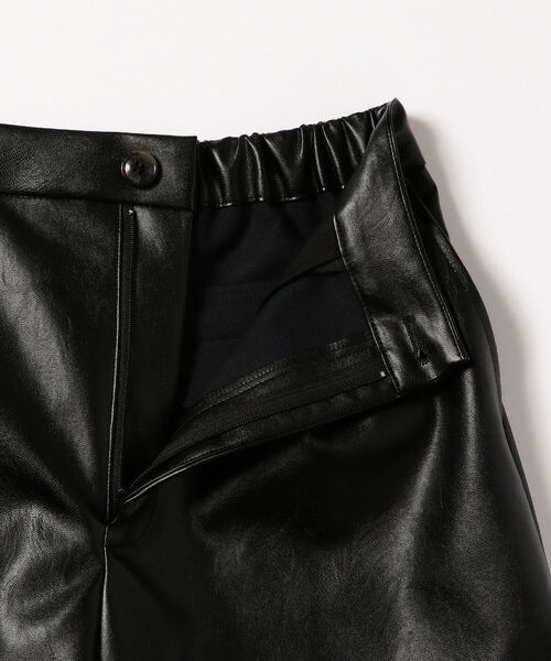 B:MING by BEAMS（ビーミングバイビームス）の「B:MING by BEAMS / フェイクレザー ショート パンツ 22SS（その他パンツ・レディース・ブラック/ベージュ・SMALL/MEDIUM）」の20枚目の写真