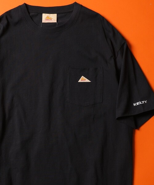 FREAK'S STORE(フリークスストア)の「WEB限定 KELTY×FREAK'S STORE/ケルティ 別注 ワンポイント ヴィンテージロゴ ポケットTシャツ/リンガーTシャツ/ポケT(Tシャツ/カットソー・メンズ・ホワイト/ブラック/サックスブルー/ホワイト×レッド/ブラック×ホワイト/グレイッシュベージュ/アッシュグレー/ダークグリーン/ラベンダー/ホワイト×ブラック/ホワイト×パープル・X-LARGE/SMALL/LARGE/MEDIUM)」の6枚目の写真