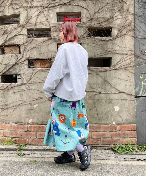 BOHEMIANS(ボヘミアンズ)の「BOHEMIANS/ボヘミアンズ HOROSCOPE OX FLARE GATHER SKIRT ホロスコープフレアギャザースカート(スカート・レディース・ブラック/ブルー・MEDIUM)」の6枚目の写真